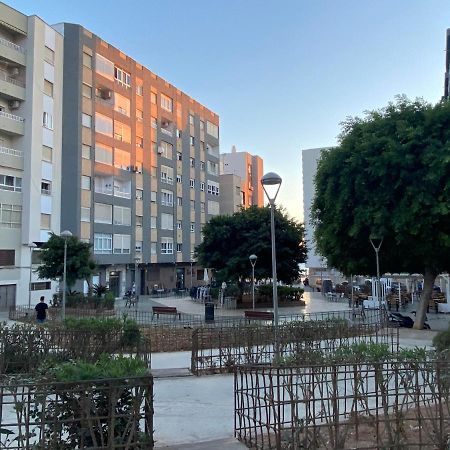 Paseo Maritimo Almeria Zapillo Daniel Extérieur photo